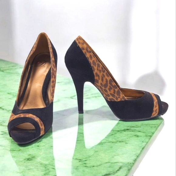Leopard Print Black Peep Toe Heels By D Love Sz 7 - Picture 1 of 7